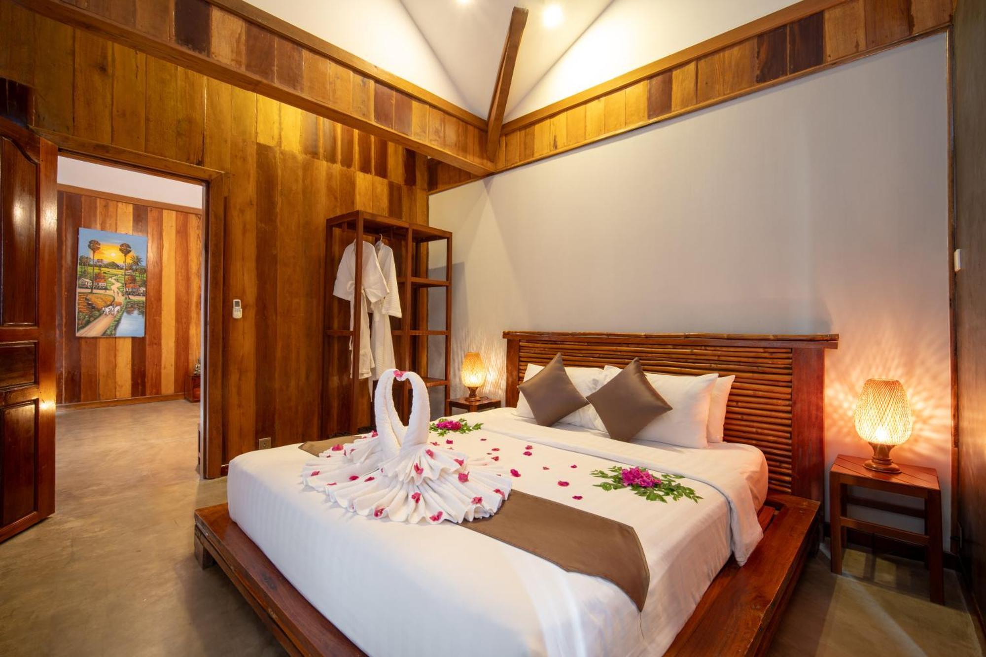 Authentic Khmer Village Resort Siem Reap Exterior photo