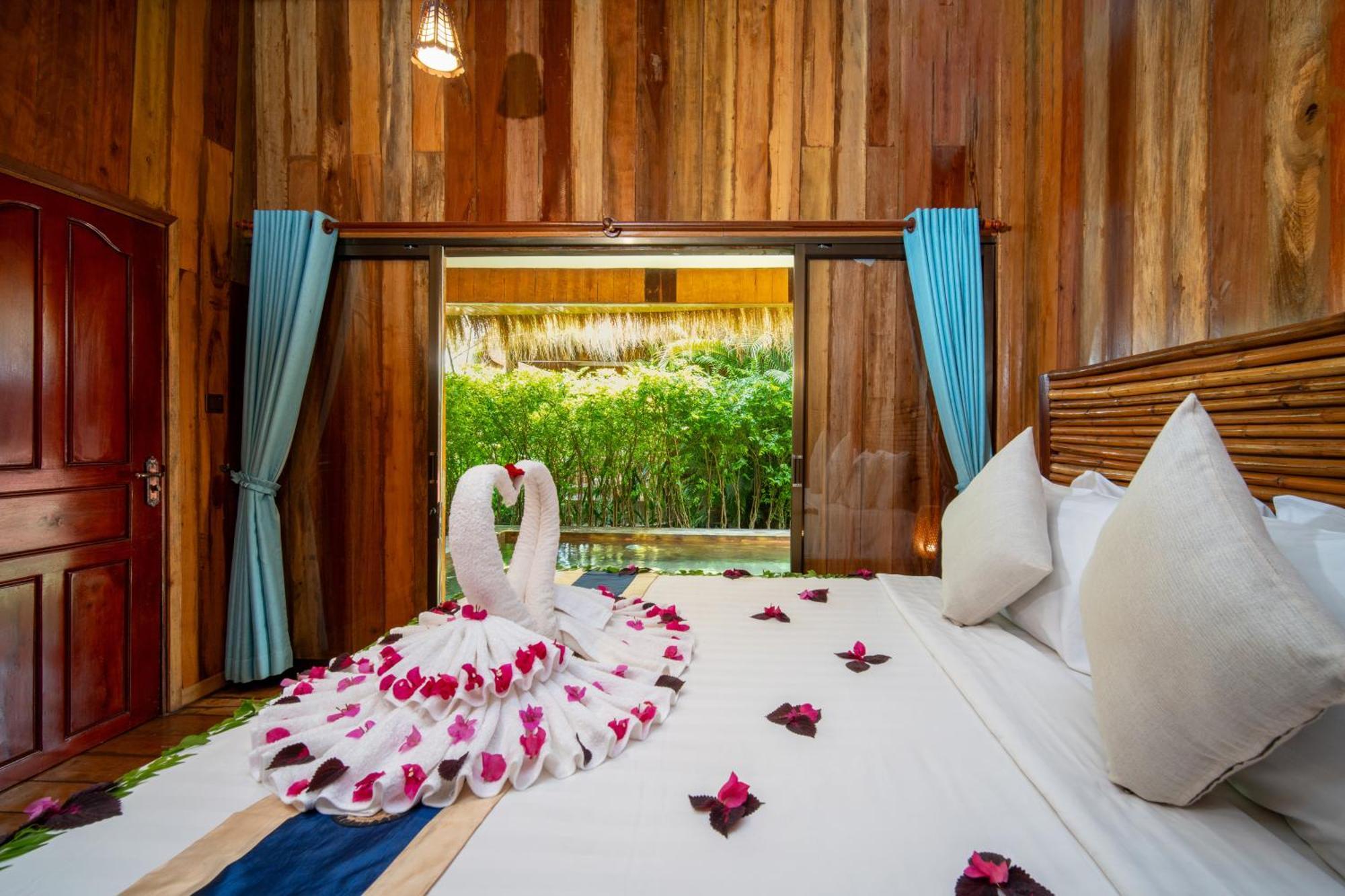 Authentic Khmer Village Resort Siem Reap Exterior photo