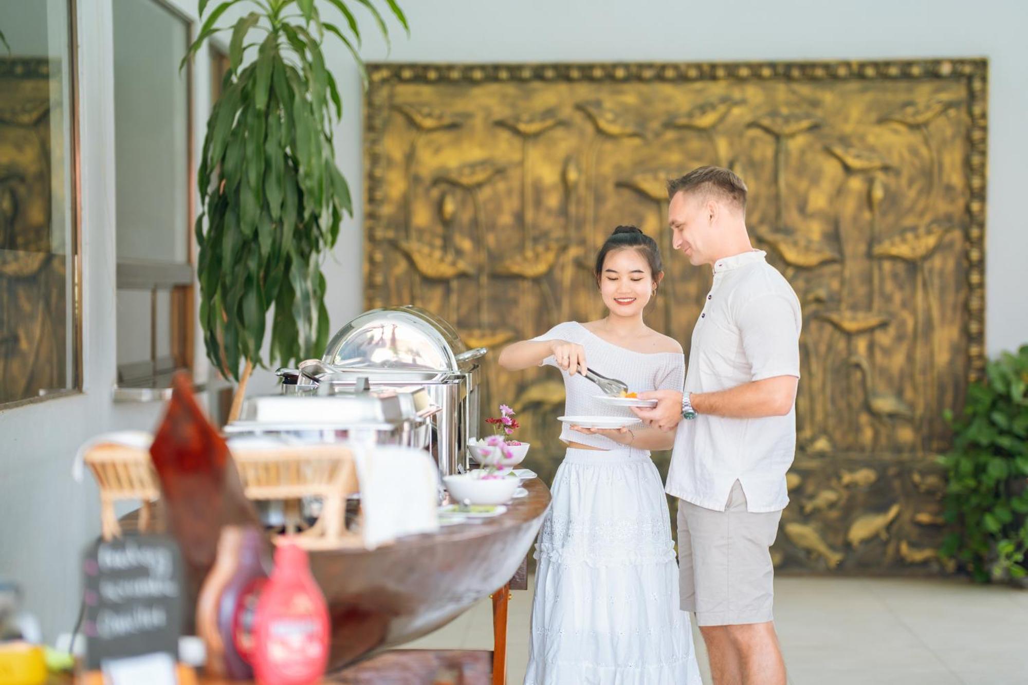 Authentic Khmer Village Resort Siem Reap Exterior photo