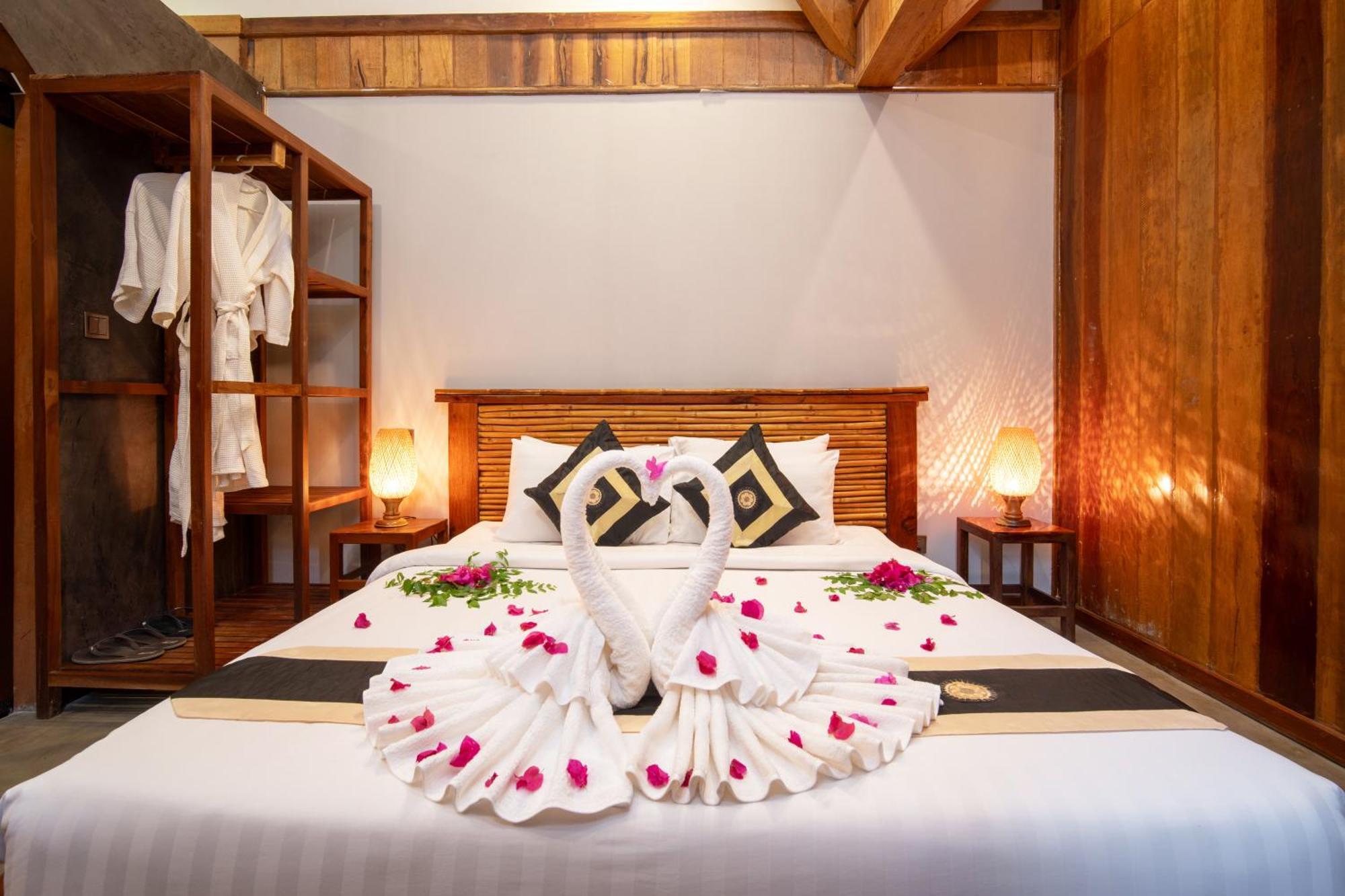 Authentic Khmer Village Resort Siem Reap Exterior photo