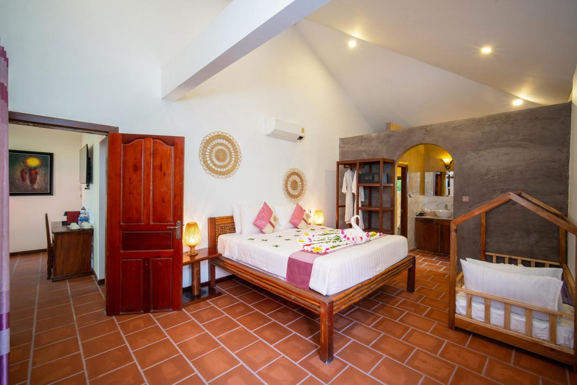 Authentic Khmer Village Resort Siem Reap Exterior photo