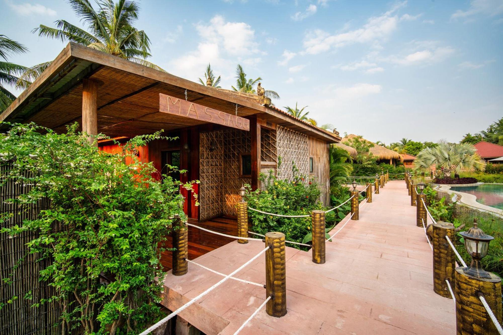 Authentic Khmer Village Resort Siem Reap Exterior photo