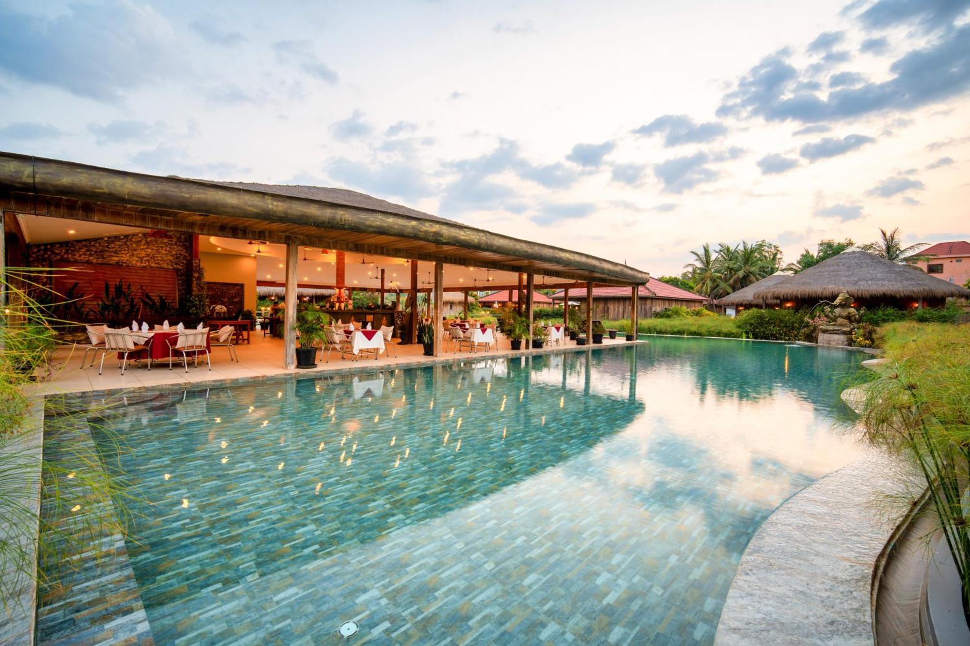 Authentic Khmer Village Resort Siem Reap Exterior photo