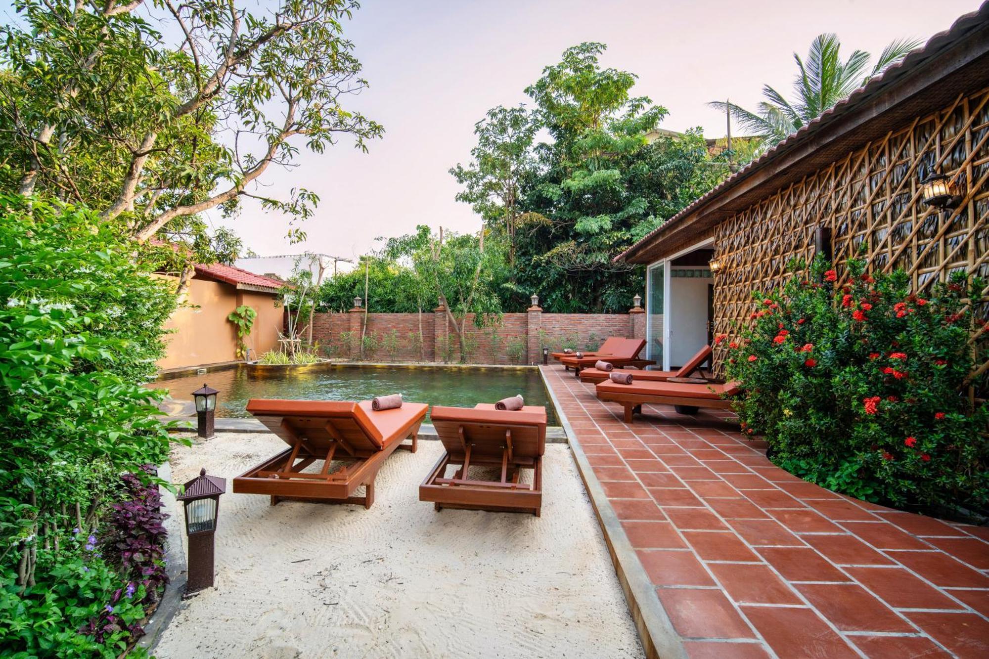 Authentic Khmer Village Resort Siem Reap Exterior photo