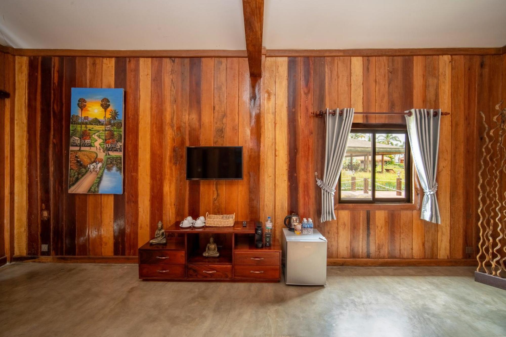 Authentic Khmer Village Resort Siem Reap Exterior photo